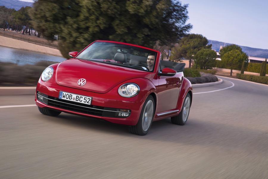  Volkswagen Beetle Cabriolet 2012 года  (фото 92 из 107)